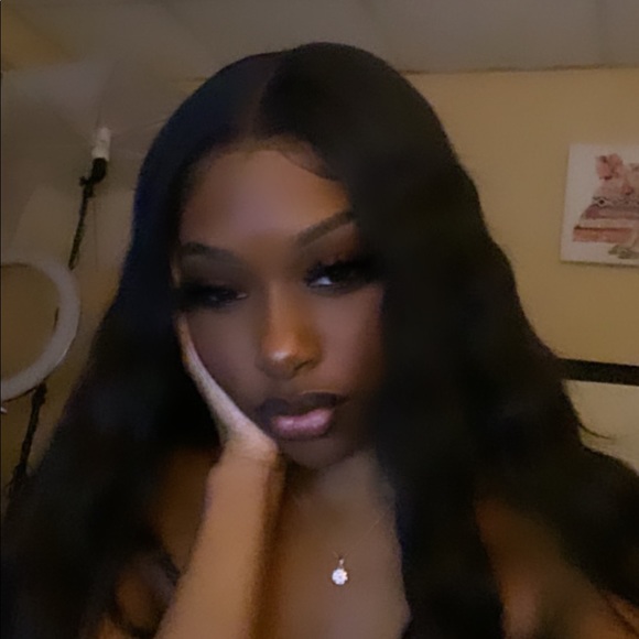 Meet your Posher, Crystiana - Picture 1 of 1